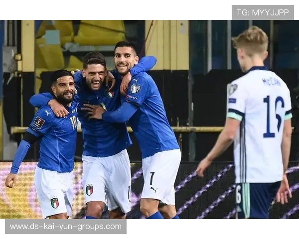 世界杯此组的比赛必然火星四射